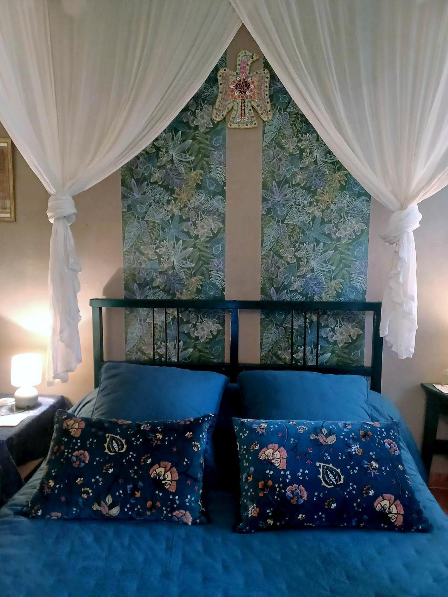 Une Chambre En Provence Correns Luaran gambar